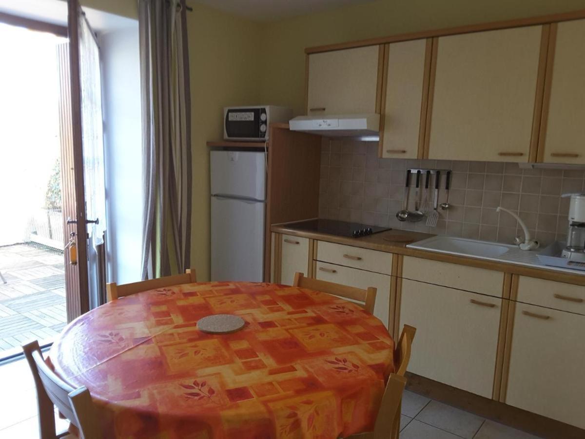 Bed and Breakfast La Vieille Tour Salavas Exterior foto